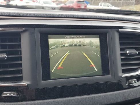 Used 2020 Chrysler Voyager LX w/ Cold Weather Group image 23