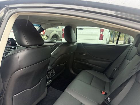 Used 2022 Lexus ES 350 w/ Premium Package FWD image 12