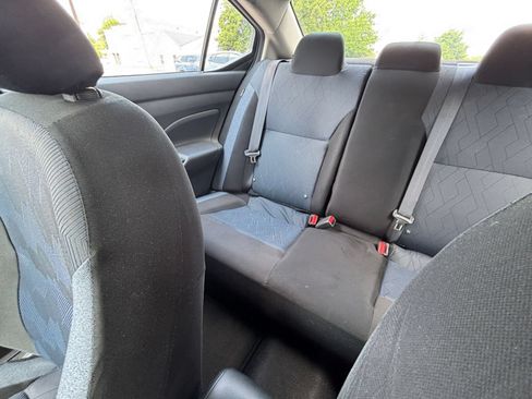 Used 2025 Nissan Versa SV FWD image 38