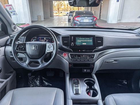 Used 2021 Honda Pilot EX-L image 16