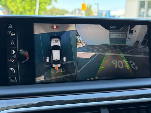Used 2017 BMW 740i RWD image 24