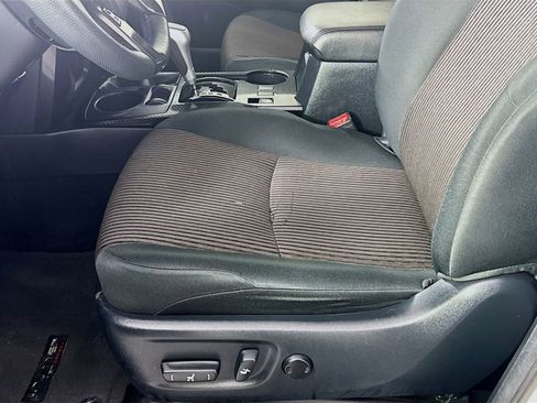Used 2024 Toyota 4Runner TRD Off-Road AWD/4WD image 12