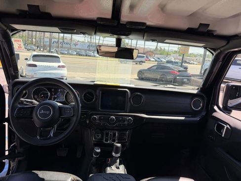 Used 2023 Jeep Gladiator Overland AWD/4WD image 25