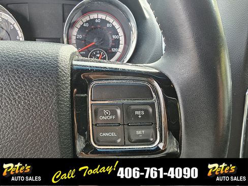 Used 2016 Dodge Grand Caravan SE image 28