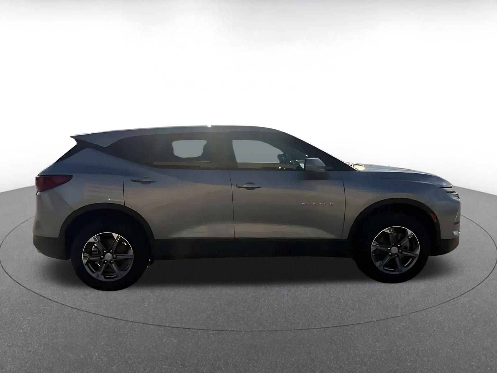 Used 2026 Chevrolet Blazer LT FWD image 15