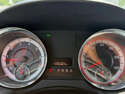 Used 2020 Dodge Grand Caravan SXT FWD image 14