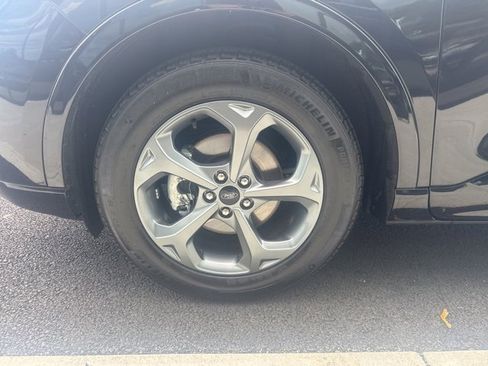 Used 2023 Ford Escape ST-Line w/ Tech Pack #1 image 9