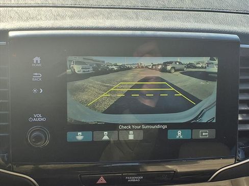 Used 2021 Honda Pilot Touring image 5