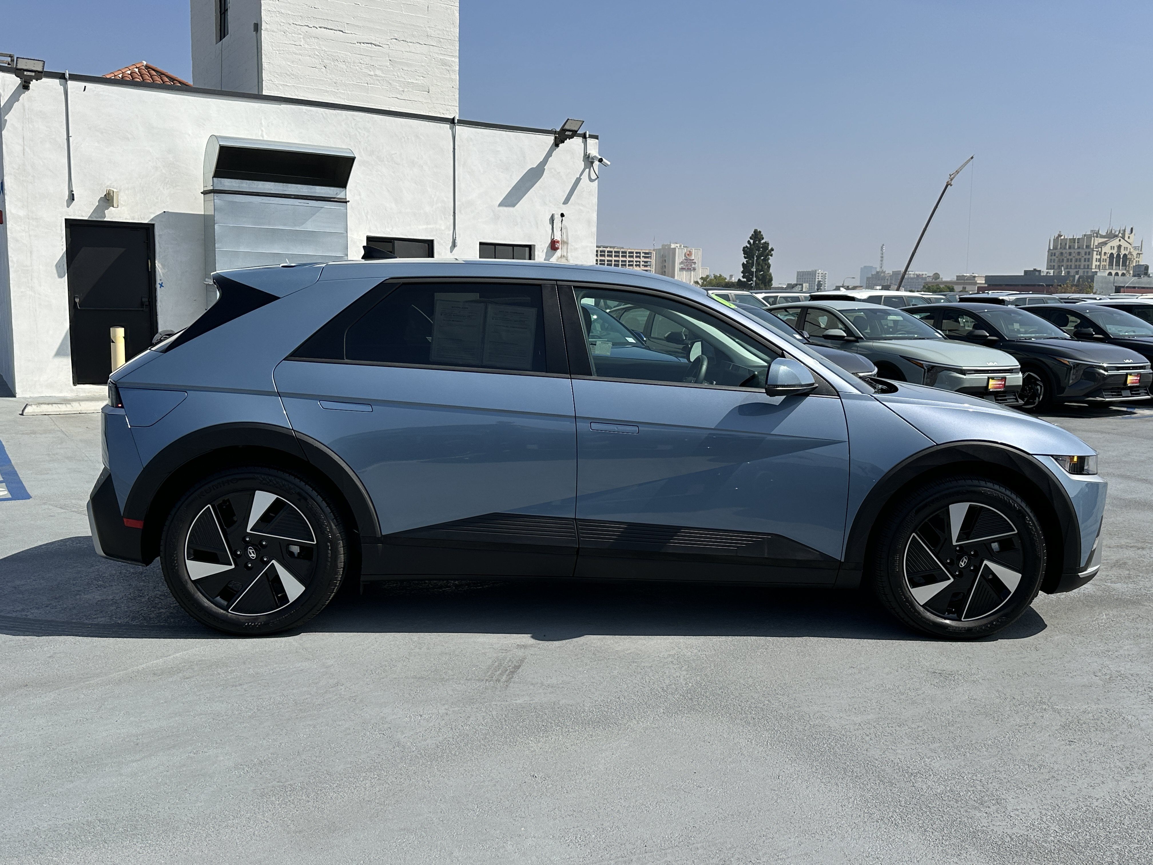 Used 2025 Hyundai Ioniq 5 SE RWD image 9