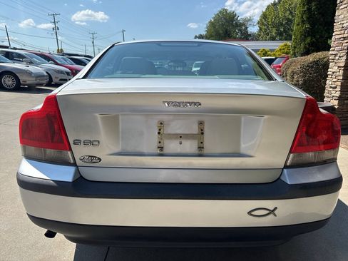 Used 2004 Volvo S60 2.4 FWD image 5