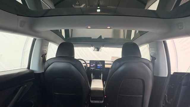 Used 2020 Tesla Model 3 Standard Range Plus RWD image 27