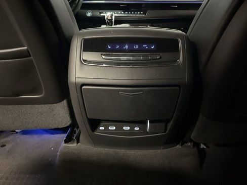 Used 2022 Cadillac Escalade Sport Platinum image 30