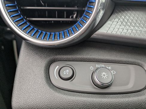 New 2026 Chevrolet Trax LT w/ Driver Confidence Package image 29