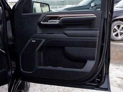 Used 2023 Chevrolet Silverado 1500 RST image 13