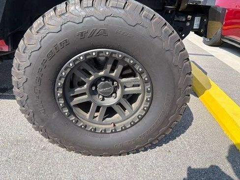 Used 2018 Jeep Wrangler Unlimited Sport S AWD/4WD image 2
