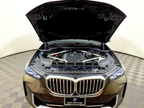 Certified 2024 BMW X5 xDrive40i w/ Premium Package AWD/4WD image 32