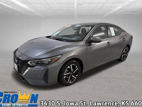 Used 2025 Nissan Sentra SV FWD image 1