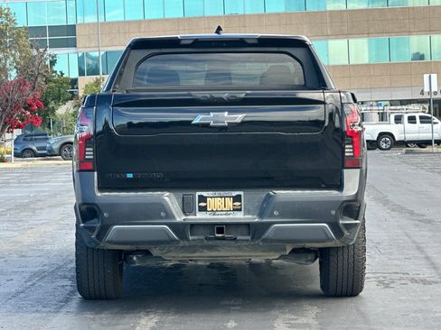 Used 2026 Chevrolet Silverado EV Trail Boss AWD/4WD image 5