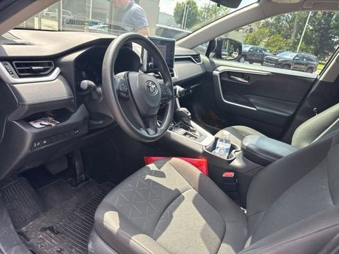 Used 2023 Toyota RAV4 XLE w/ Convenience Package FWD image 28