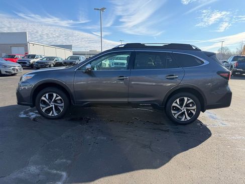 Used 2022 Subaru Outback Touring w/ Popular Package #2 image 5