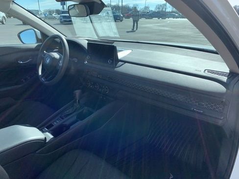 Used 2023 Honda Accord LX image 15