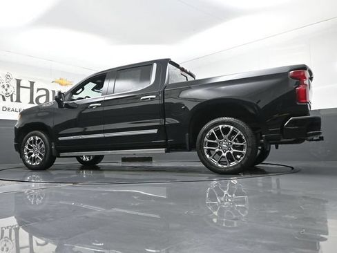 New 2026 Chevrolet Silverado 1500 High Country AWD/4WD image 33