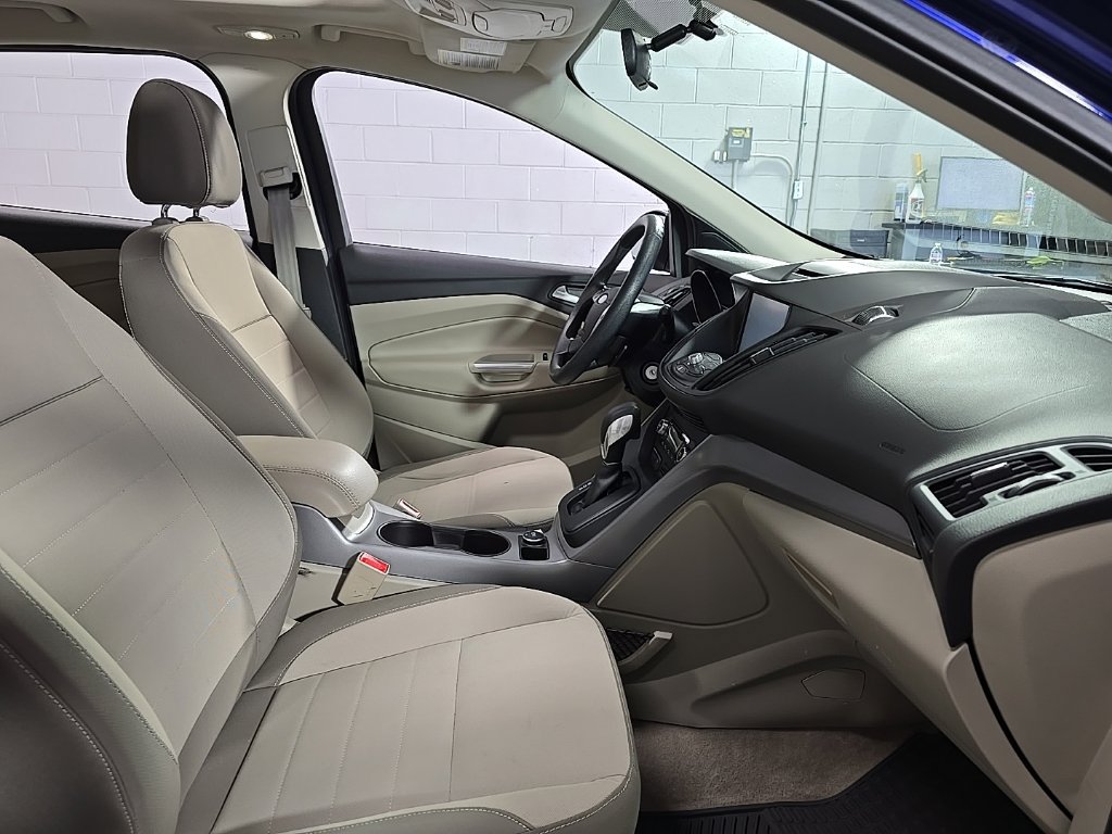 Used 2014 Ford Escape SE w/ Equipment Group 201A AWD/4WD image 32
