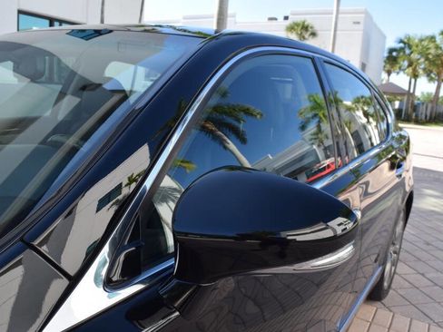 Used 2013 Lexus LS 460 AWD w/ Comfort Pkg image 33