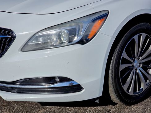 Used 2017 Buick LaCrosse Preferred image 8