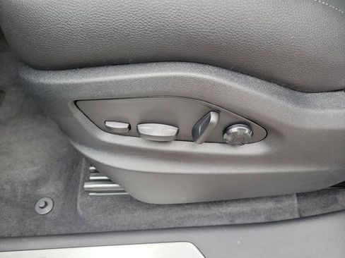 New 2026 Porsche Cayenne image 25