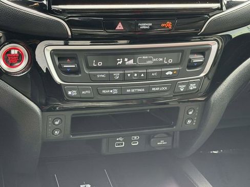 Used 2024 Honda Ridgeline Black Edition image 14