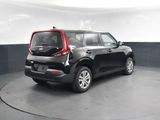 Certified 2021 Kia Soul LX image 5