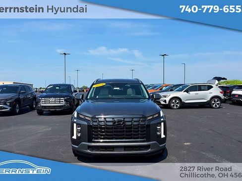 Used 2024 Hyundai Palisade SEL w/ Premium Package AWD/4WD image 2