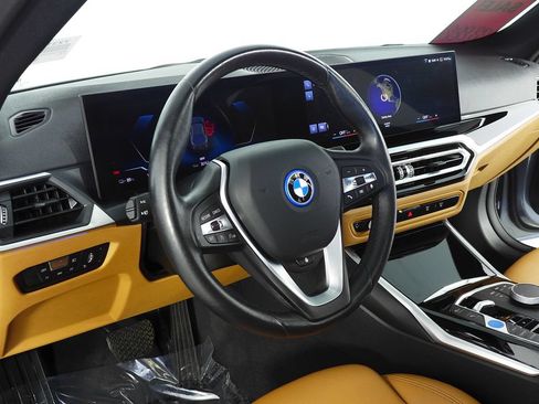 Used 2023 BMW i4 eDrive40 w/ Premium Package RWD image 31