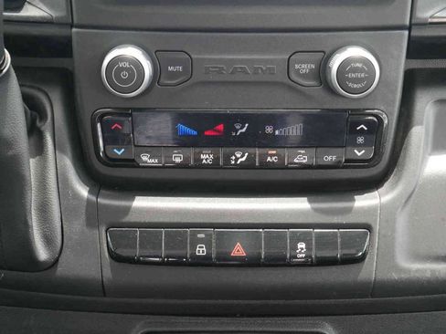 Used 2024 RAM ProMaster 2500 w/ Convenience Group FWD image 22