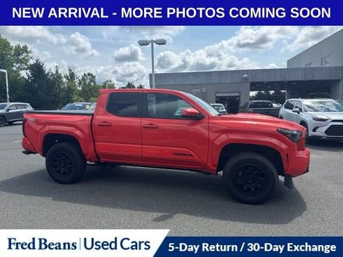 Used 2024 Toyota Tacoma TRD Sport AWD/4WD image 2