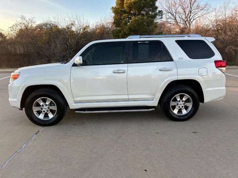 Used 2012 Toyota 4Runner SR5 image 9