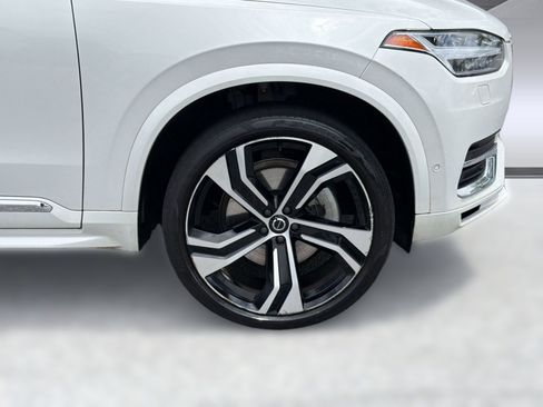 Used 2024 Volvo XC90 B6 Ultimate w/ Protection Package Premier AWD/4WD image 11