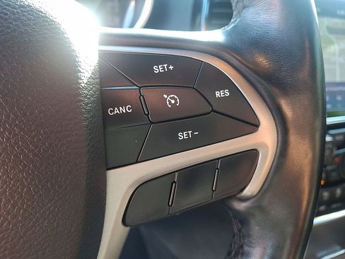 Certified 2021 Jeep Grand Cherokee Limited w/ Premium Lighting Group AWD/4WD image 24