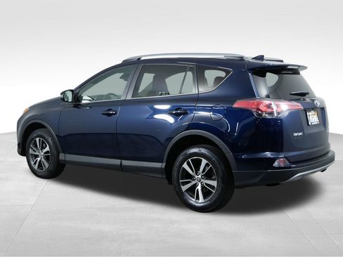 Used 2017 Toyota RAV4 XLE w/ All Weather Liner Package AWD/4WD image 8