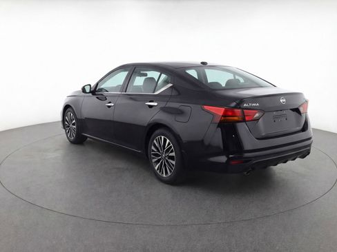 Used 2025 Nissan Altima 2.5 SV image 5