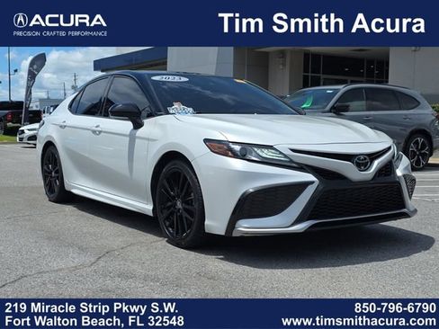 Used 2023 Toyota Camry XSE FWD image 1