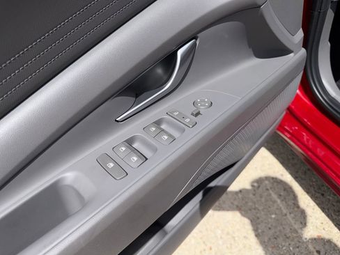 Used 2023 Hyundai Elantra SEL w/ Cargo Package FWD image 15