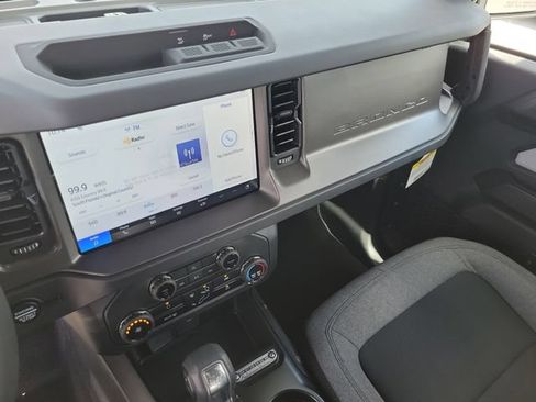 New 2026 Ford Bronco 2-Door AWD/4WD image 21