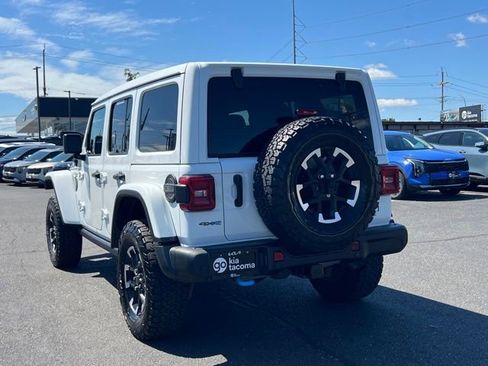 Used 2024 Jeep Wrangler Unlimited Rubicon 4xe AWD/4WD image 7