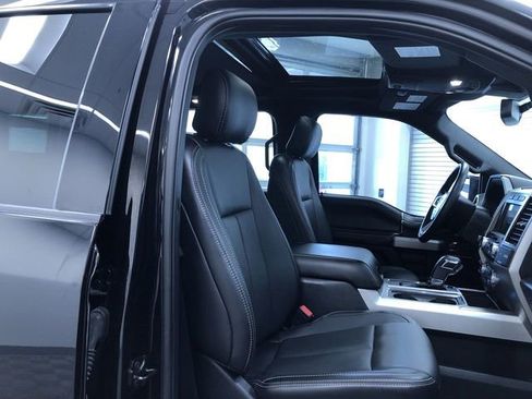 Used 2020 Ford F150 Lariat w/ Equipment Group 502A Luxury AWD/4WD image 18