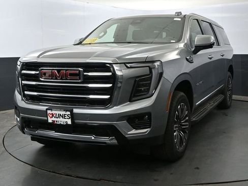 Used 2025 GMC Yukon XL Elevation image 7