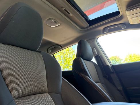 Used 2021 Subaru Crosstrek 2.0i Premium w/ Moonroof Package AWD/4WD image 17