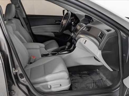 Used 2017 Acura ILX w/ Premium Package FWD image 22
