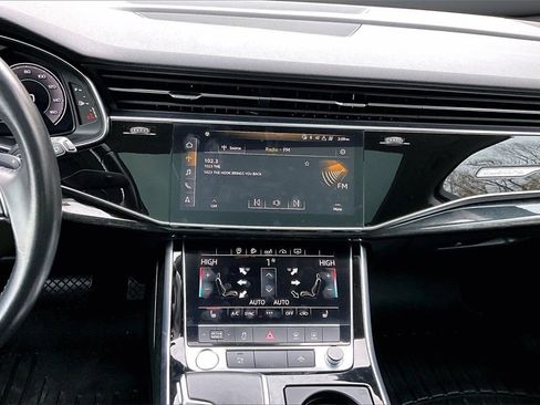 Used 2020 Audi Q7 3.0T Premium Plus image 9